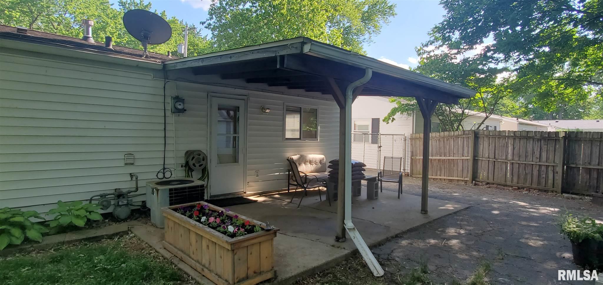 1025 West Centre Street Springfield, IL 62704 - Photo 15 of 18