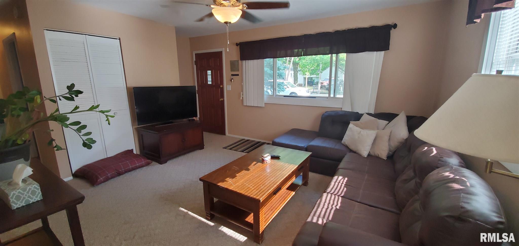 1025 West Centre Street Springfield, IL 62704 - Photo 3 of 18