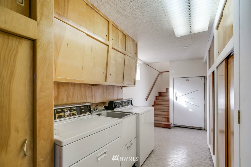 10506 Rustic Road South Seattle, WA 98178 - Photo 17 of 17