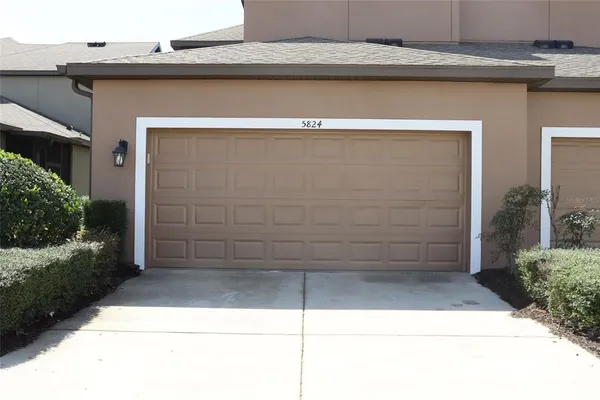 $370,000 | 5824 Circa Fishhawk Boulevard, Lithia, FL 33547