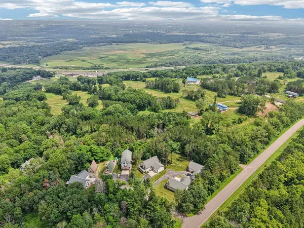 $399,900 | N6106 Fox Glen Road, Portage, WI 53901