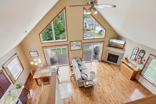 $399,900 | N6106 Fox Glen Road, Portage, WI 53901