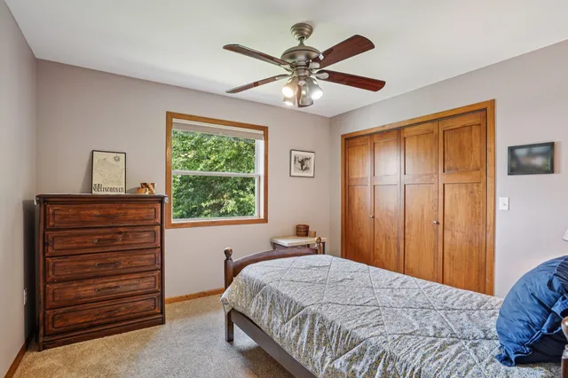 $424,900 | N6106 Fox Glen Road, Portage, WI 53901