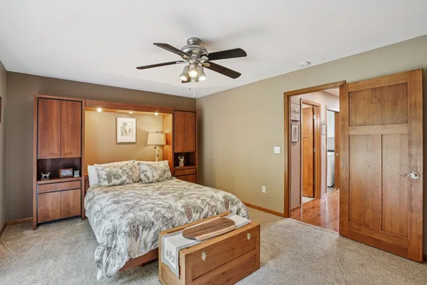 $399,900 | N6106 Fox Glen Road, Portage, WI 53901