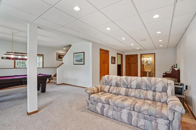 $424,900 | N6106 Fox Glen Road, Portage, WI 53901