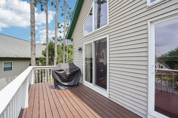 $399,900 | N6106 Fox Glen Road, Portage, WI 53901