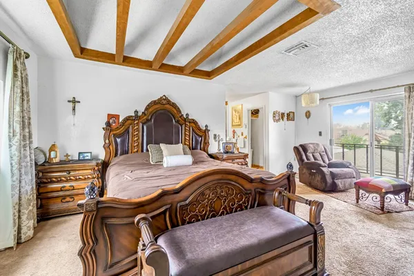 $589,000 | 907 South Rogers Lane, Fresno, CA 93727