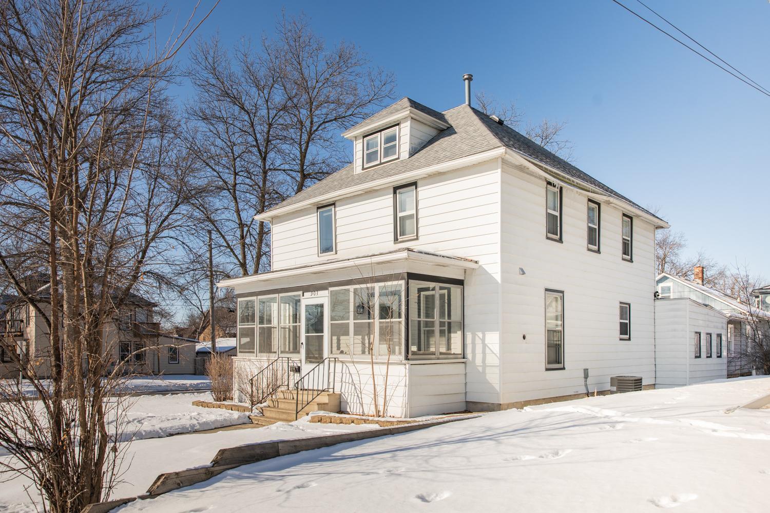 903 1st Street Southeast Rochester, MN 55904 - Photo 1 of 1