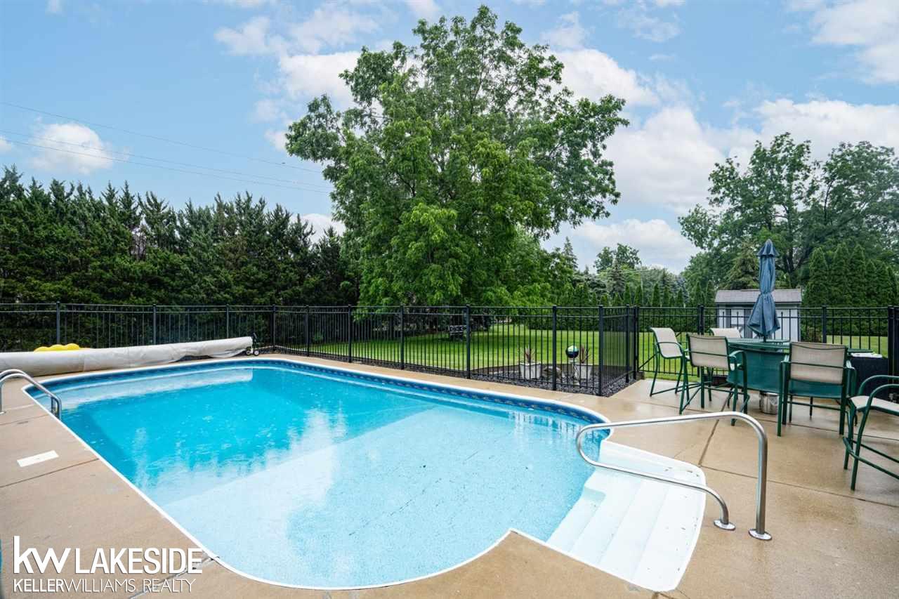 534 Slumber Lane Rochester, MI 48307 - Photo 31 of 36 READY FOR SUMMER FUN