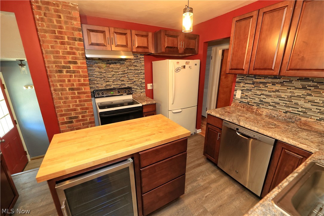 31679 Densmore Road Willowick, OH 44095 - Photo 8 of 24