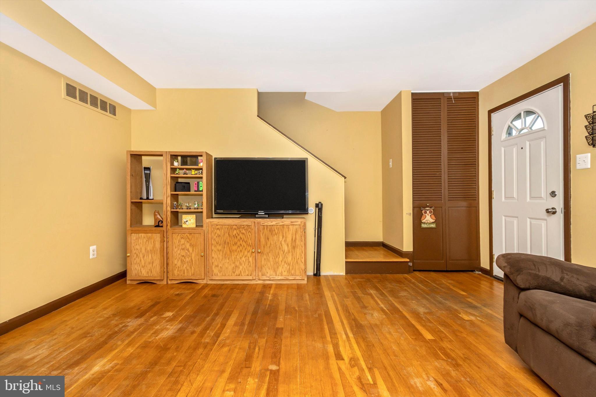 8580 Creek Road Pasadena, MD 21122 - Photo 9 of 51 Gallery Image 9