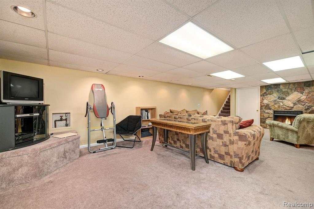 190 Dalton Drive Rochester Hills, MI 48307 - Photo 24 of 25