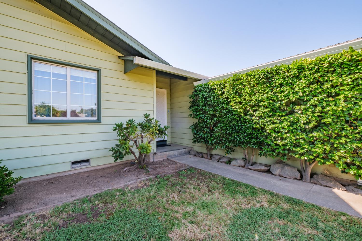 6229 Wildomar Way Carmichael, CA 95608 - Photo 2 of 40