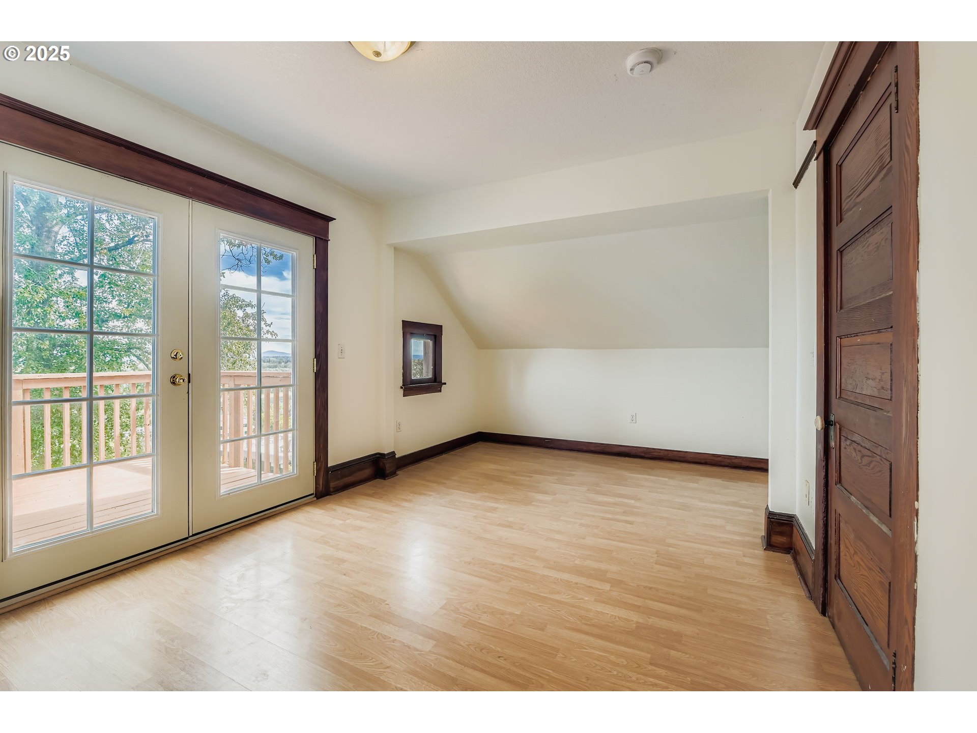 4606 South Corbett Avenue Portland, OR 97239 - Photo 15 of 40