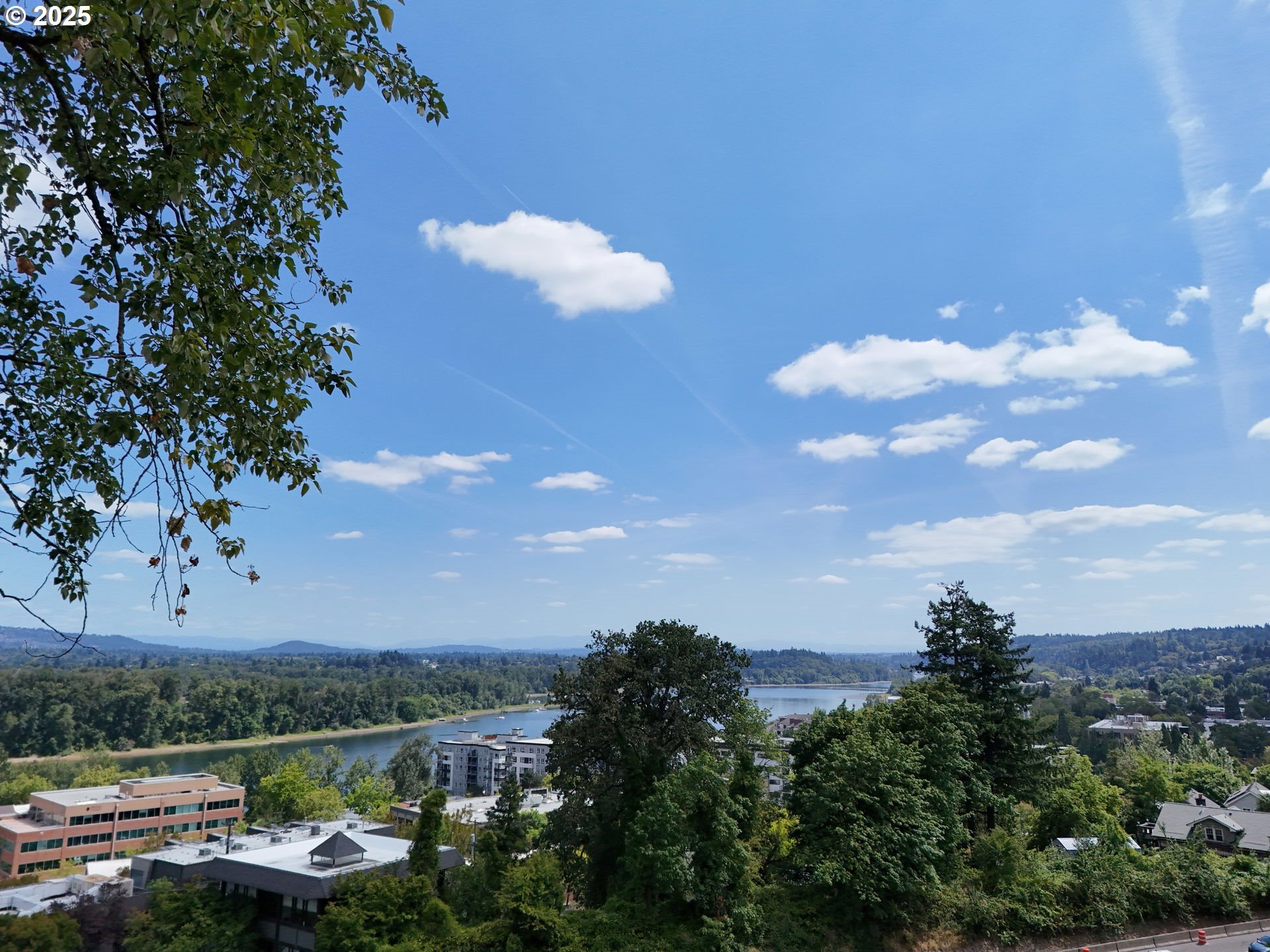 4606 South Corbett Avenue Portland, OR 97239 - Photo 33 of 40