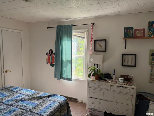 $102,500 | 1010 West Walkup Avenue, Carbondale, IL 62901