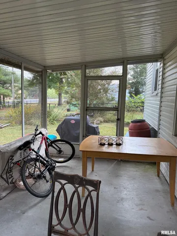 $102,500 | 1010 West Walkup Avenue, Carbondale, IL 62901