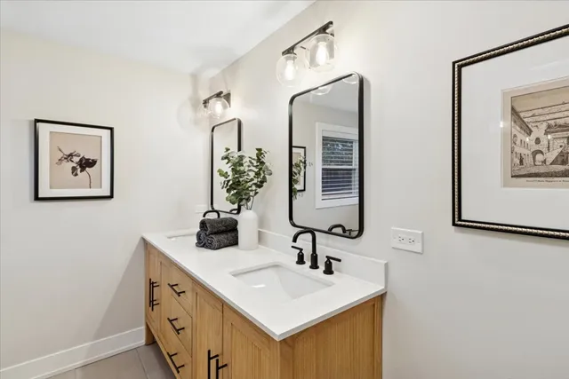 $515,000 | 223 West Glade Road, Palatine, IL 60067