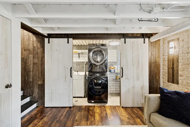 $515,000 | 223 West Glade Road, Palatine, IL 60067