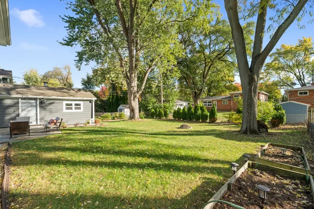 $515,000 | 223 West Glade Road, Palatine, IL 60067