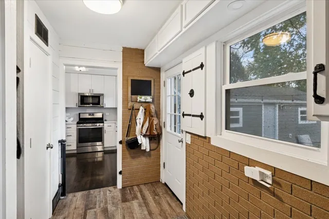 $515,000 | 223 West Glade Road, Palatine, IL 60067