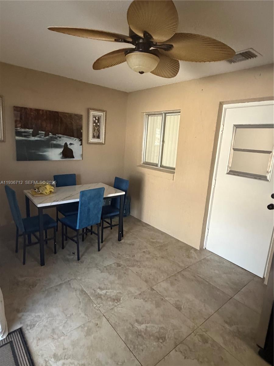 3112 Spinks Road Sebring, FL 33870 - Photo 13 of 17 Gallery Image 13
