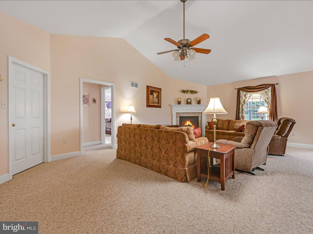 621 Hamaker Road Manheim, PA 17545 - Photo 5 of 30