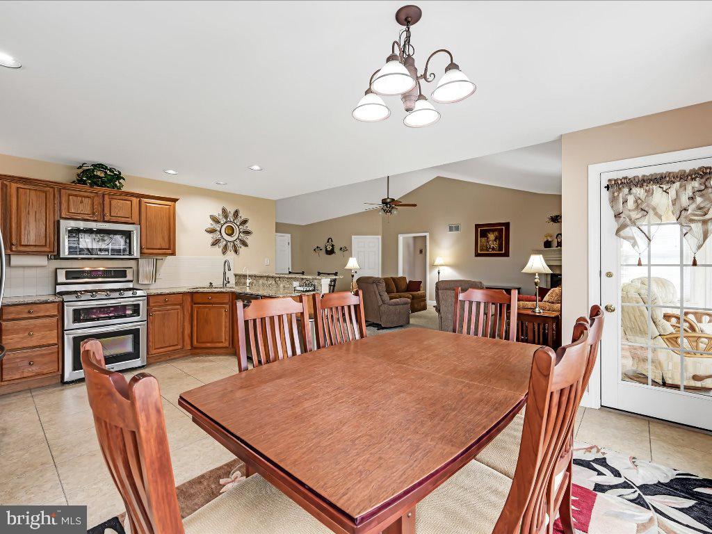 621 Hamaker Road Manheim, PA 17545 - Photo 10 of 30
