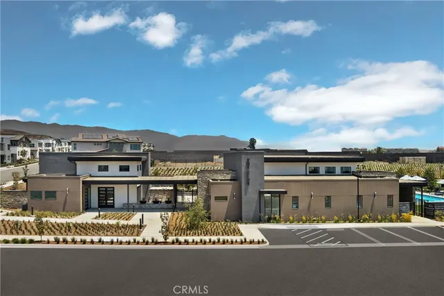 a view of a large building