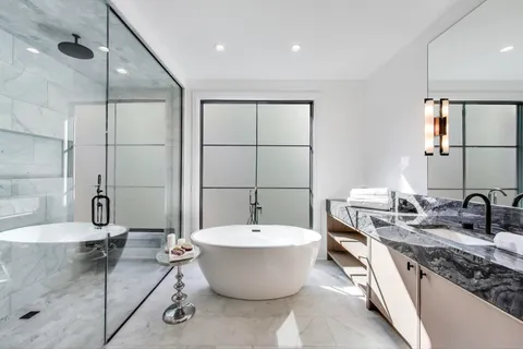 $2,599,000 | 3846 North Bell Avenue, Chicago, IL 60618