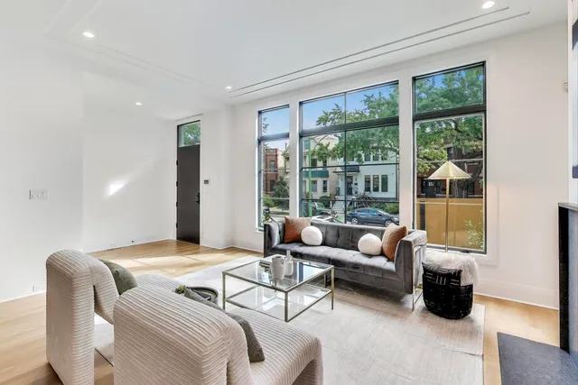 $2,599,000 | 3846 North Bell Avenue, Chicago, IL 60618