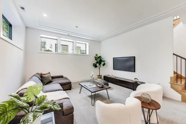 $2,599,000 | 3846 North Bell Avenue, Chicago, IL 60618