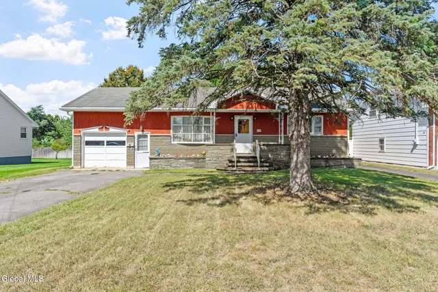 $244,500 | 1221 Houlton Avenue, Rotterdam, NY 12303