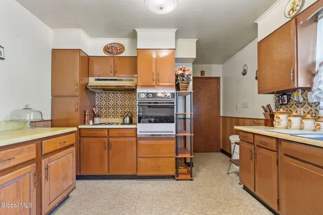 $244,500 | 1221 Houlton Avenue, Rotterdam, NY 12303