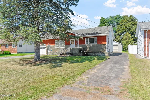 $244,500 | 1221 Houlton Avenue, Rotterdam, NY 12303