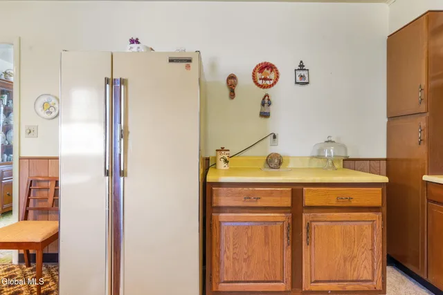 $244,500 | 1221 Houlton Avenue, Rotterdam, NY 12303