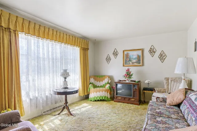 $244,500 | 1221 Houlton Avenue, Rotterdam, NY 12303