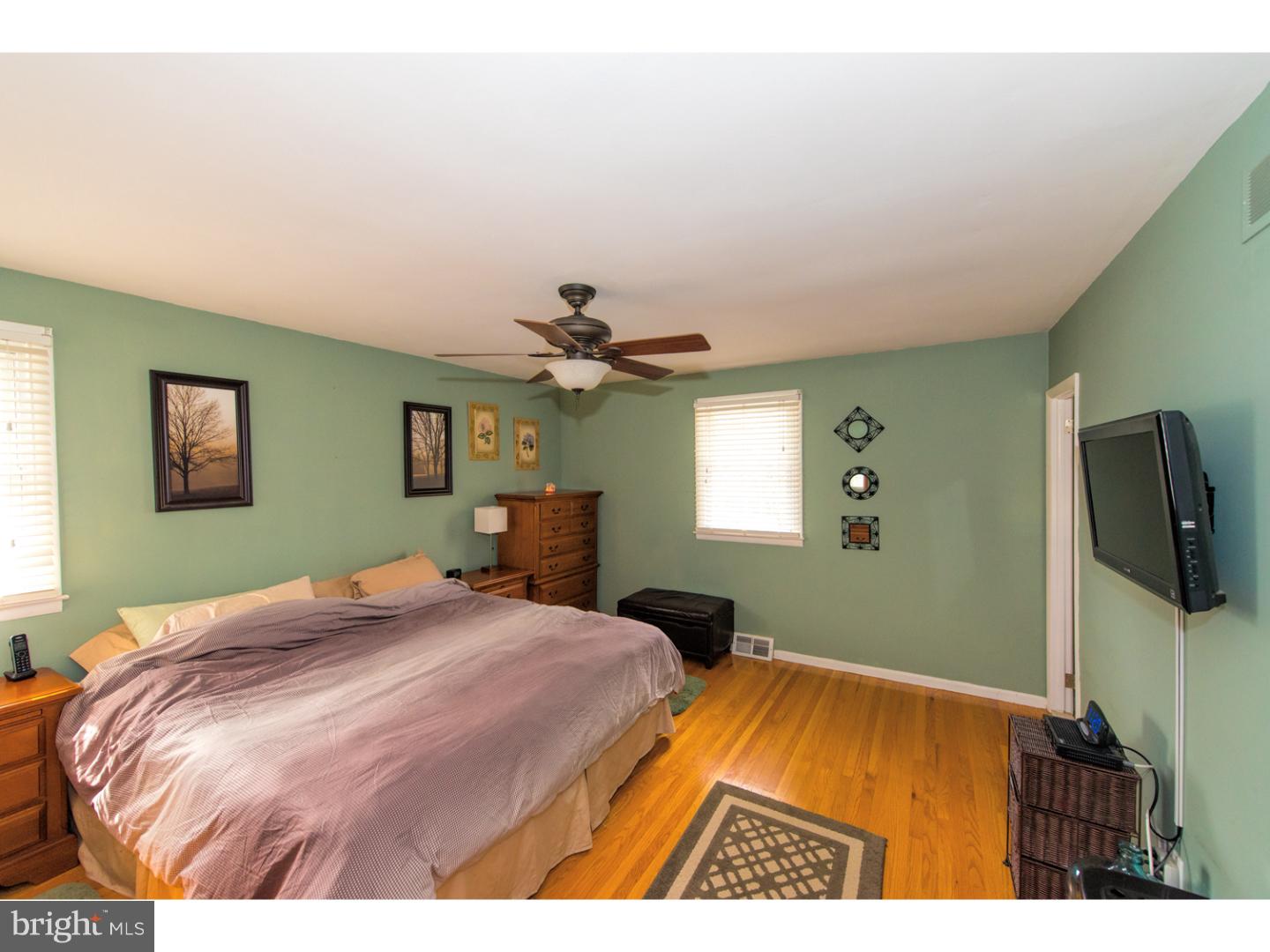 592 Kismet Road Philadelphia, PA 19115 - Photo 14 of 25