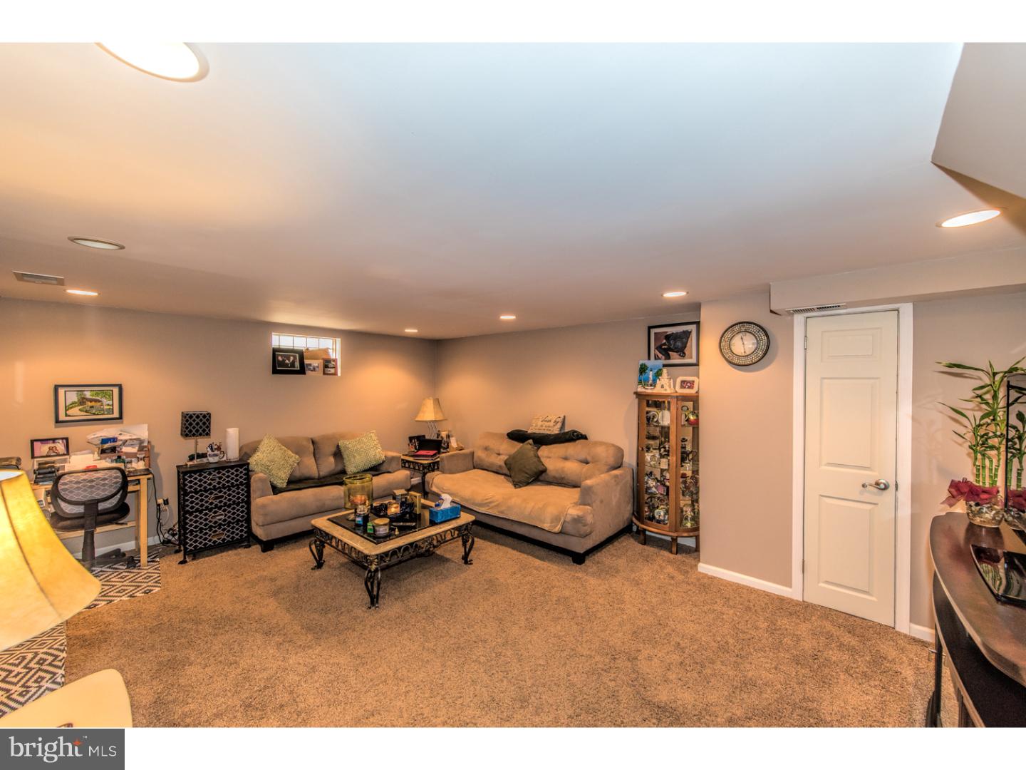 592 Kismet Road Philadelphia, PA 19115 - Photo 21 of 25