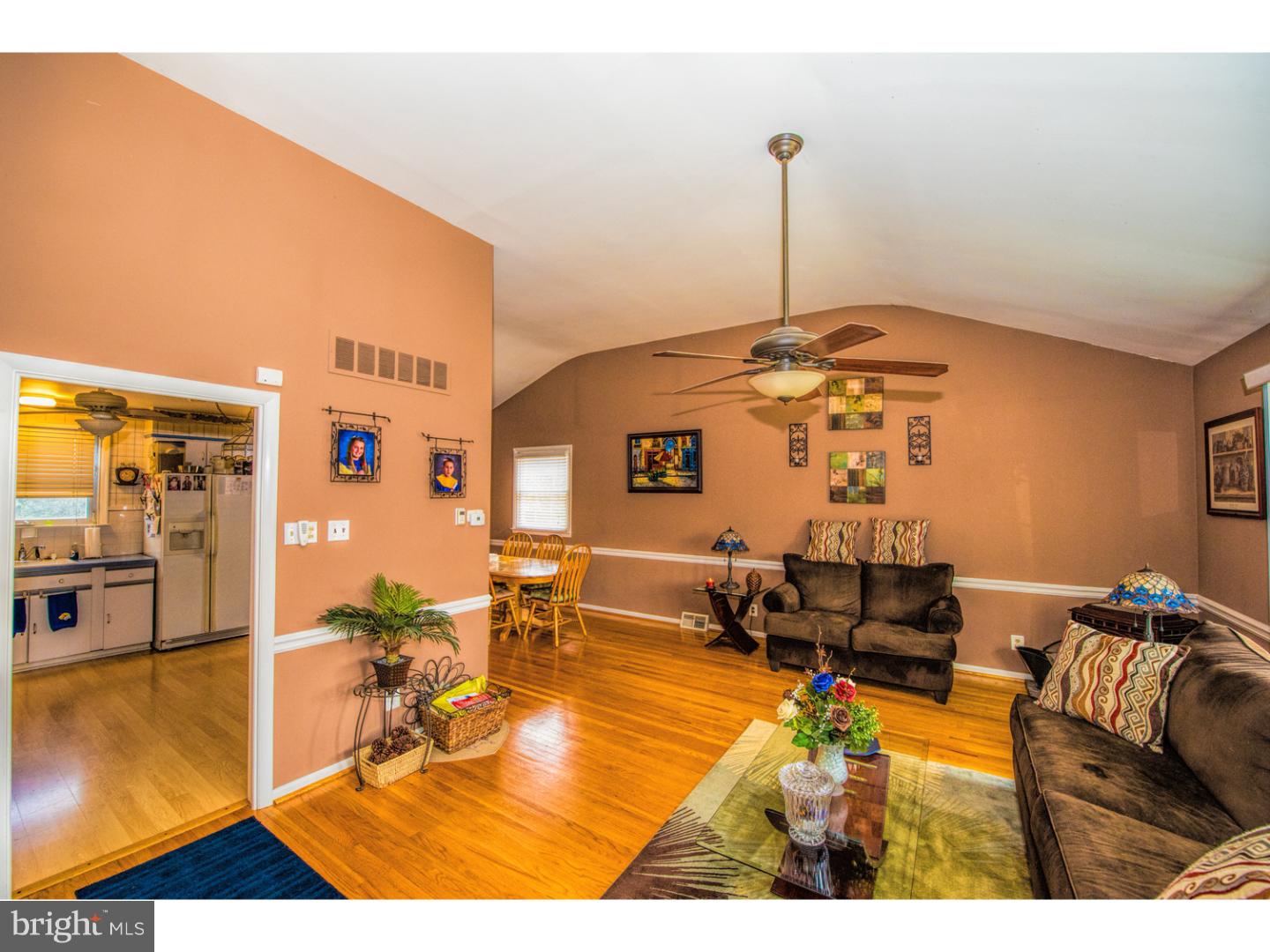 592 Kismet Road Philadelphia, PA 19115 - Photo 8 of 25