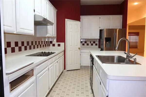 $2,600 | 2816 Kings Gate Drive, Carrollton, TX 75006