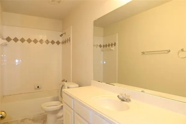 $2,600 | 2816 Kings Gate Drive, Carrollton, TX 75006