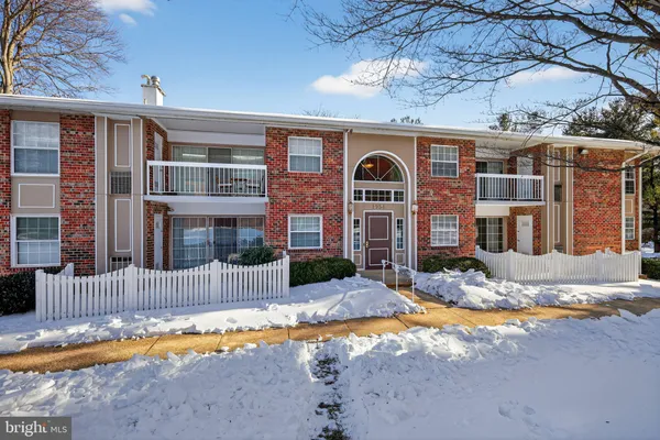 $1,900 | 1954 Kennedy Drive, Unit 102, McLean, VA 22102