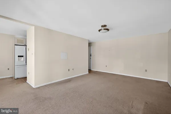 $1,900 | 1954 Kennedy Drive, Unit 102, McLean, VA 22102