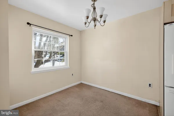 $1,900 | 1954 Kennedy Drive, Unit 102, McLean, VA 22102