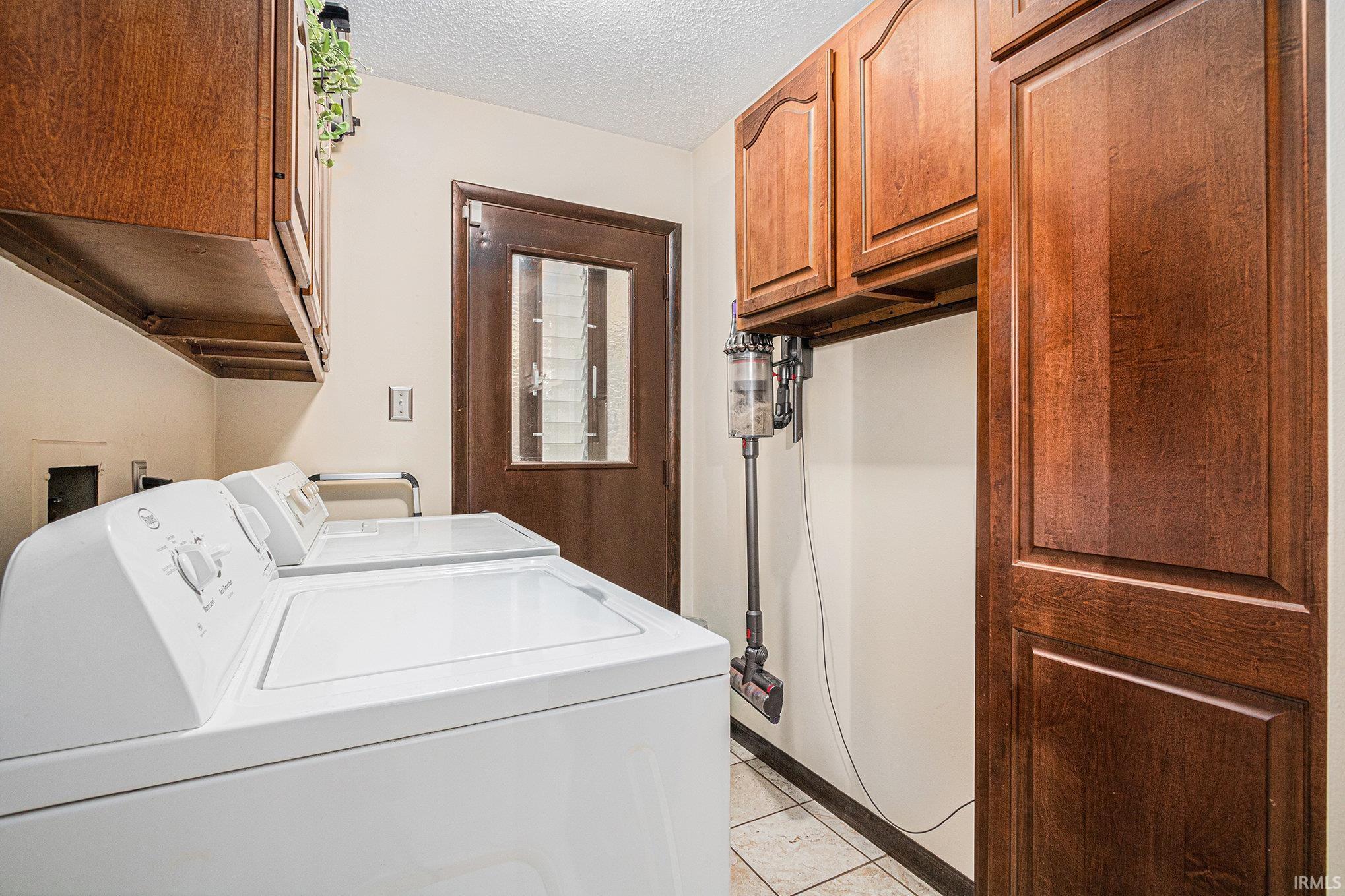 10080 Dunn Road Osceola, IN 46561 - Photo 12 of 32 Gallery Image 12