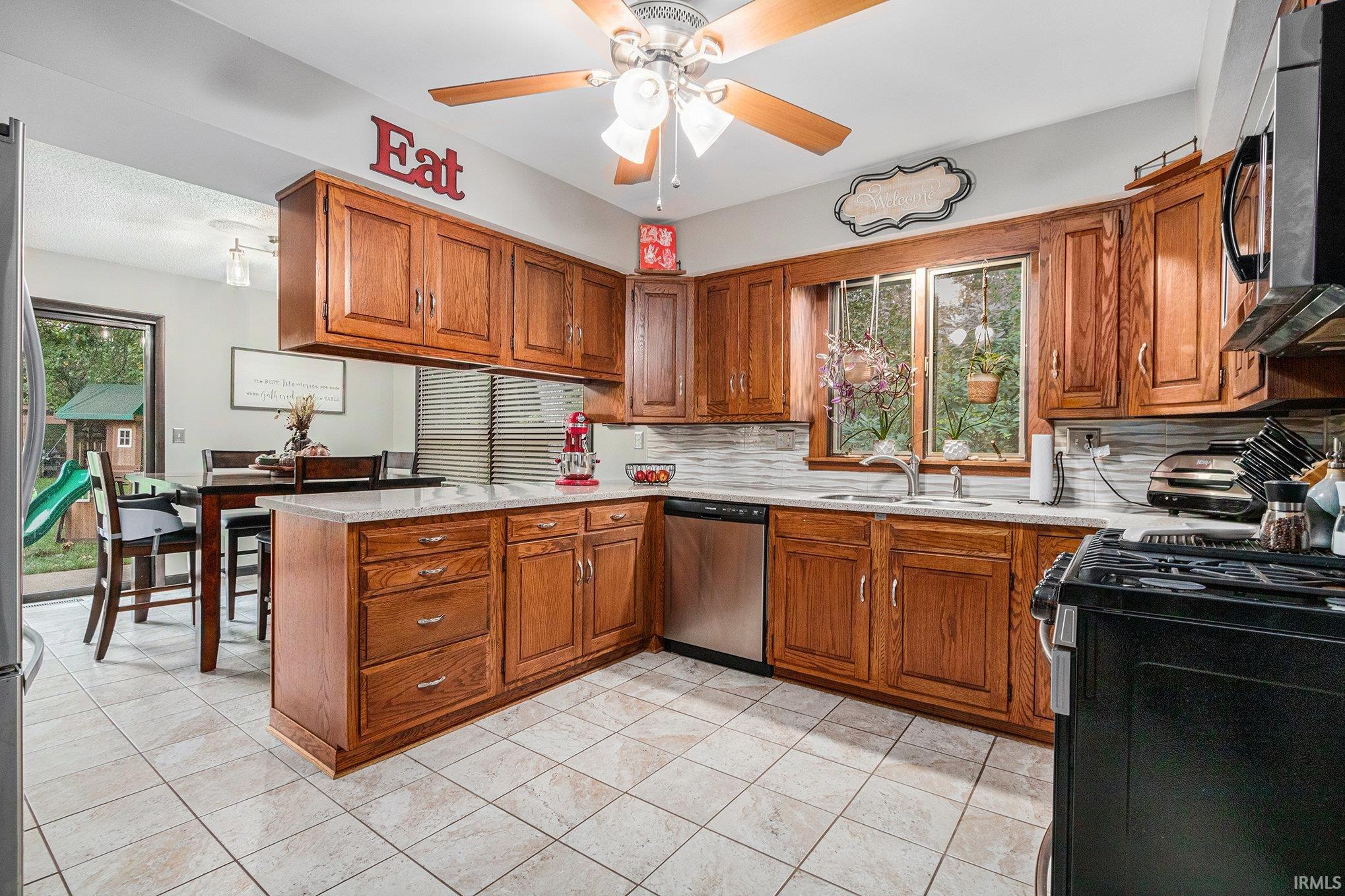 10080 Dunn Road Osceola, IN 46561 - Photo 10 of 32 Gallery Image 10
