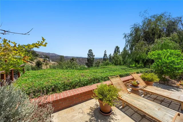 $3,699,990 | 10162 La Sierra Place, North Tustin, CA 92705