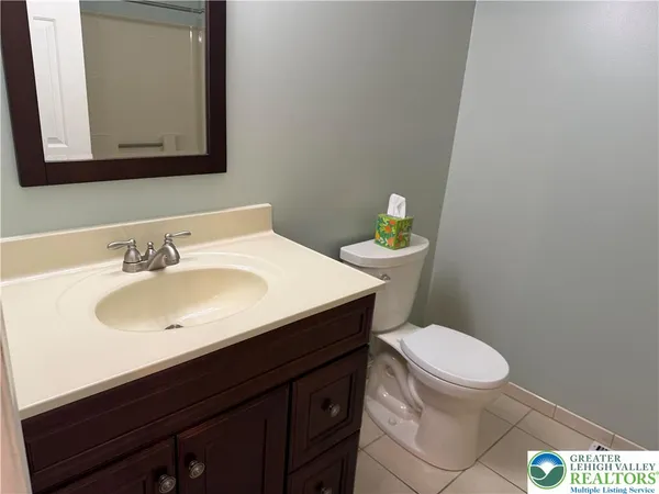 $339,900 | 1004 Briarwood Drive, Bethlehem, PA 18020