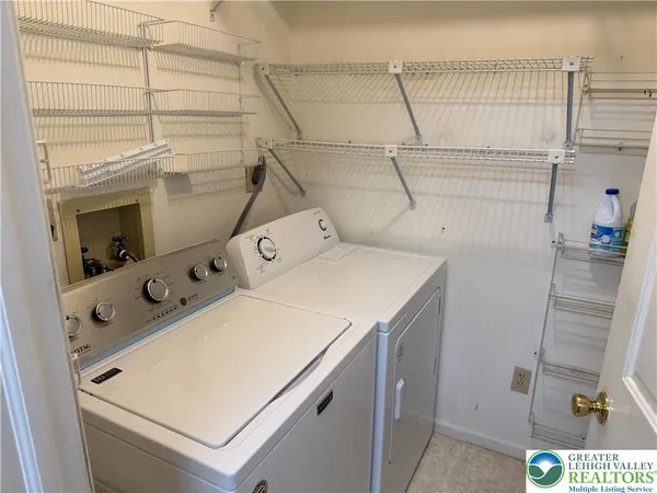 $339,900 | 1004 Briarwood Drive, Bethlehem, PA 18020